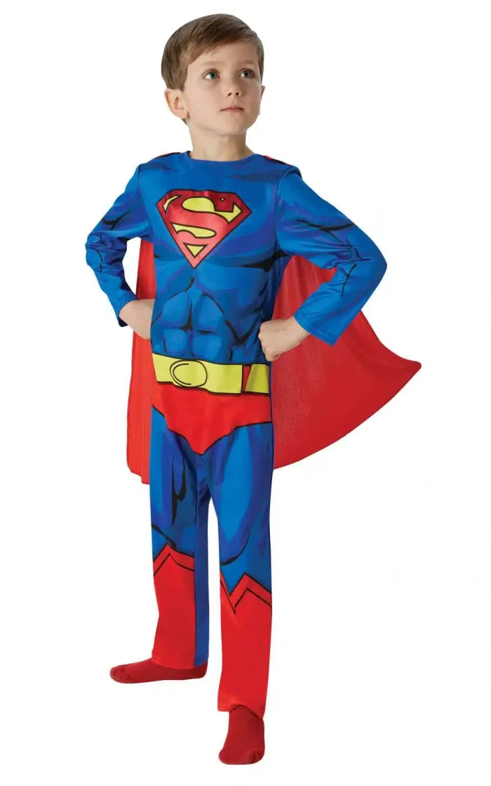Superman Kostüm Kinder Detailansicht mit Superman Logo